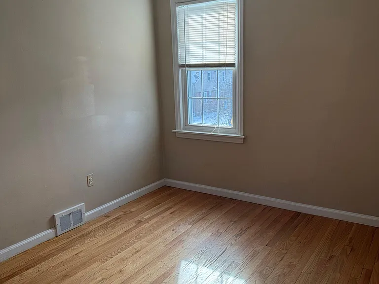 21909 Snow Ave — Photo 30