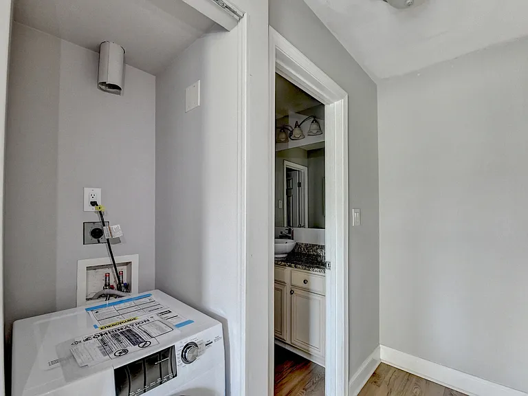 6980 Roswell Rd #C5 — Photo 12