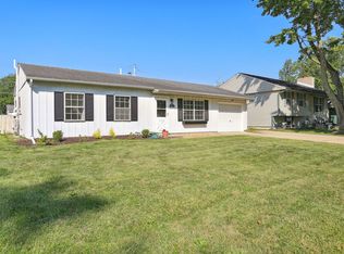 1007 Maplepark Dr, Champaign, IL 61821