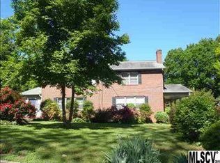 421 5th St NW, Hickory, NC 28601