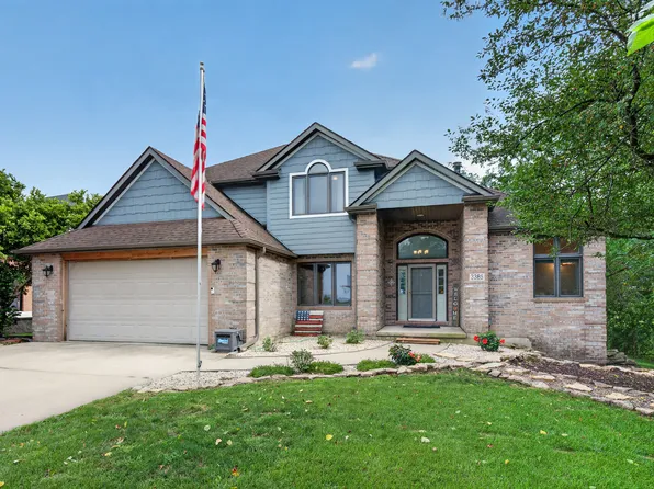 3385 W Nettle Creek Dr, Morris, IL 60450
