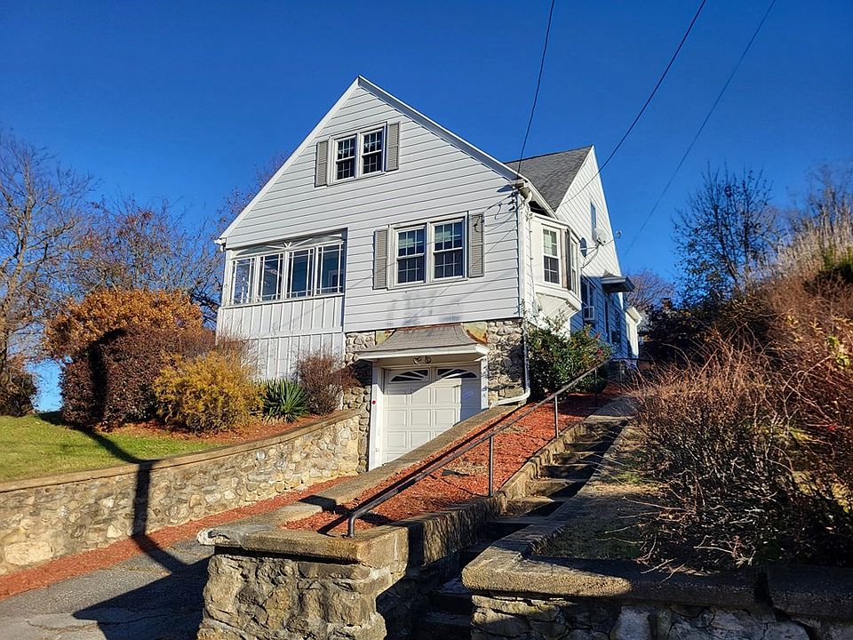 1st image of 15 Warren St