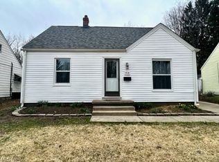 918 Kennebec Ave, Akron, OH 44305