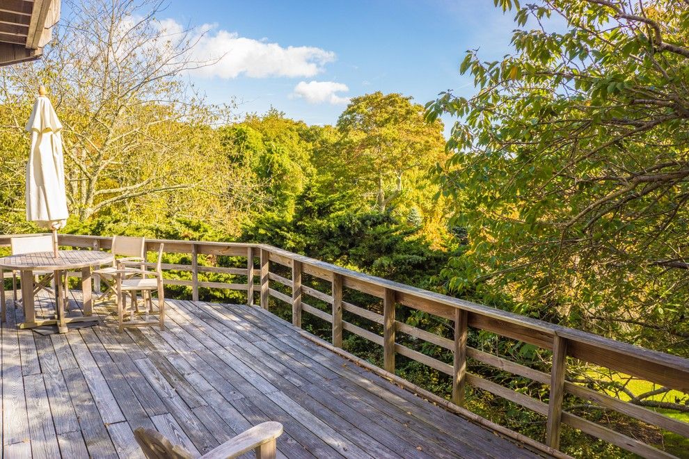 37 Gardiners Bay Dr, Shelter Island, NY 11964 Out East