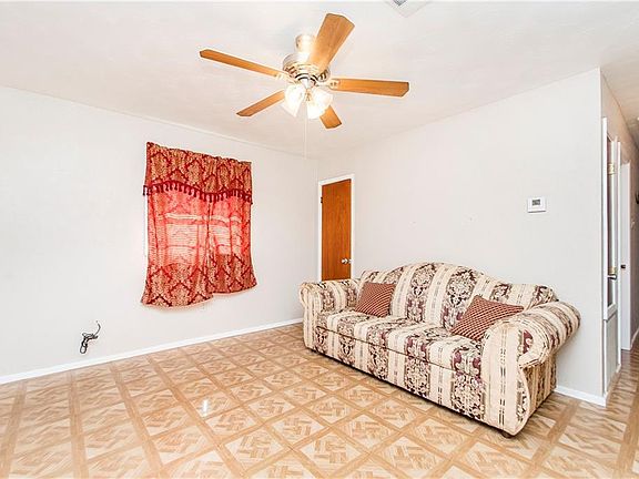 3rd image of 5112 Mount Shasta Dr