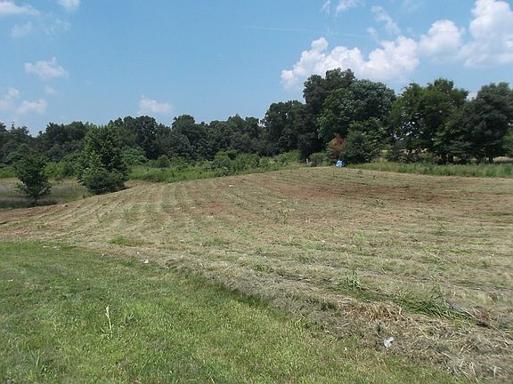 BOAT RAMP!! BOUT 4 MILES!