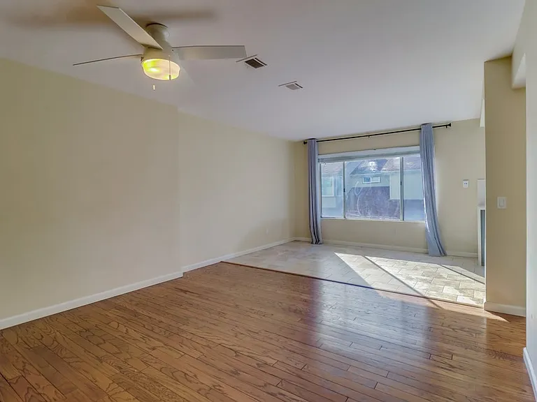 3222 Old Bridgeport Way — Photo 11
