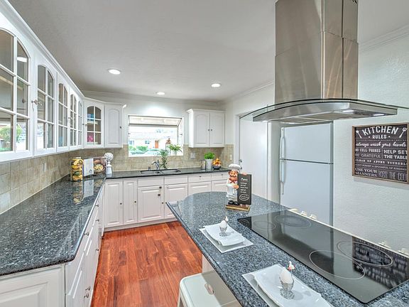 5th image of 3125 Drywood Ln