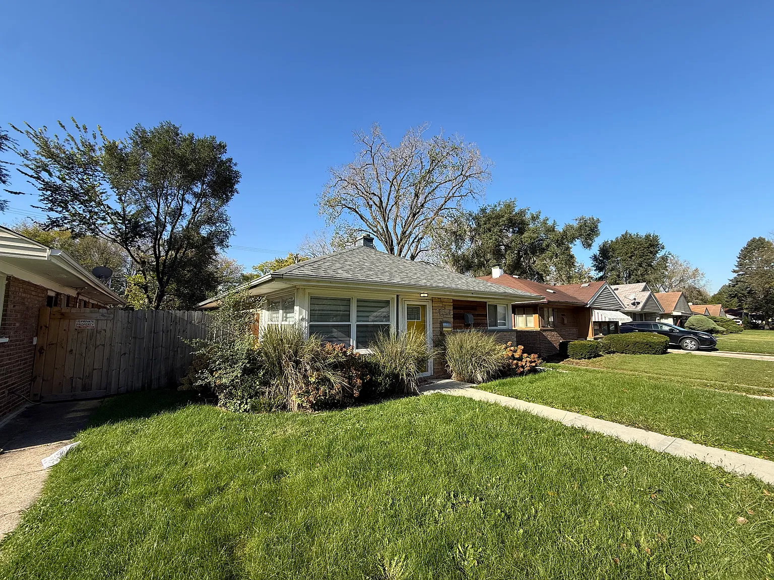 3 bed, 1134 sqft, $2,000 — Photo 2