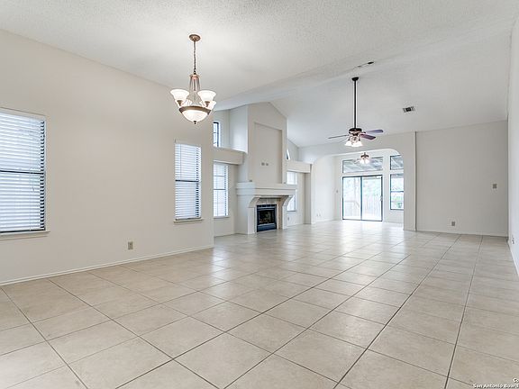 4th image of 3206 TREE GROVE DR