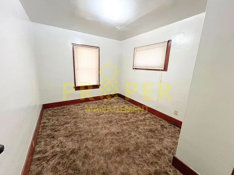 1822 Huffman Ave — Photo 7