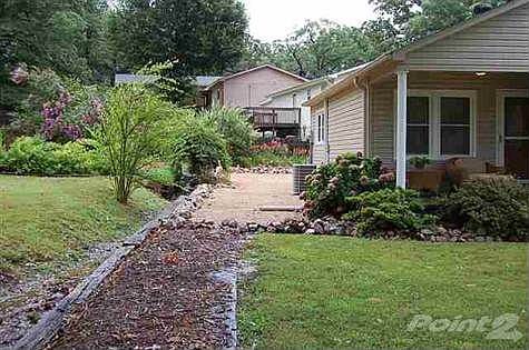 2nd image of 804 S 9th St