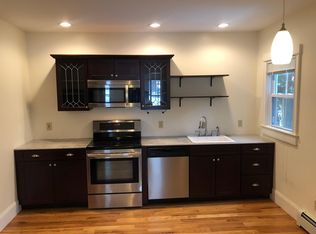 98 Walworth St, Saratoga Springs, NY 12866