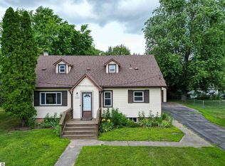 1304 W Broadway St, Mount Pleasant, MI 48858