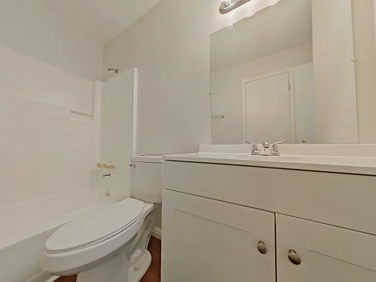 427 S Main St #5 — Photo 11