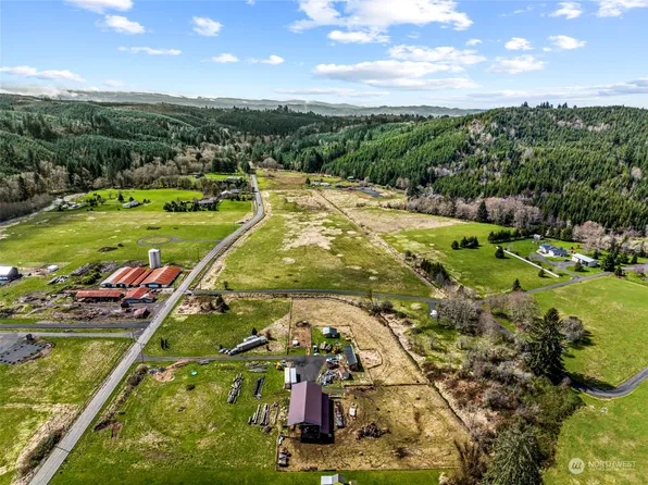 673 Elochoman Valley Road, Cathlamet, WA 98612