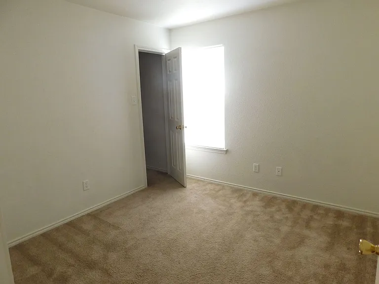 1509 Dugger Circle — Photo 13