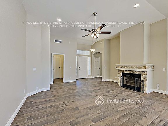 3rd image of 1513 E Douglas Ave