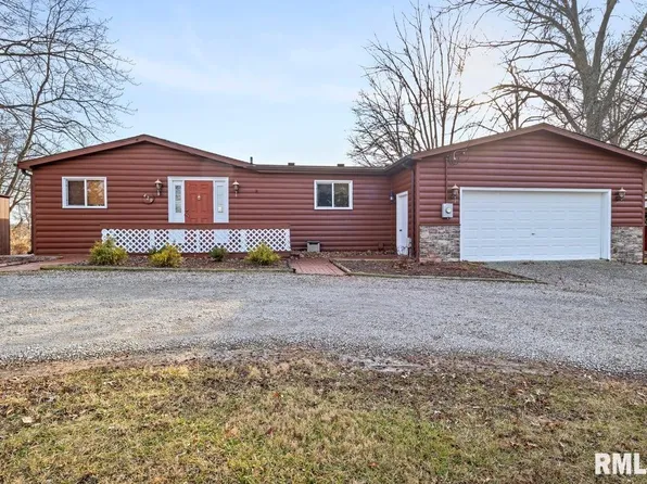 420 Hemlock Dr, Petersburg, IL 62675