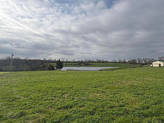 2nd image of 3771 Sunnyside Rd