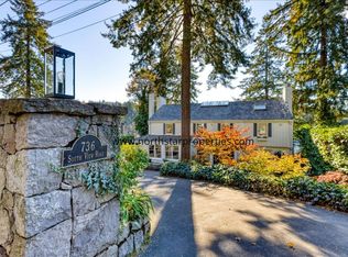 736 S View Rd, Lake Oswego, OR 97034