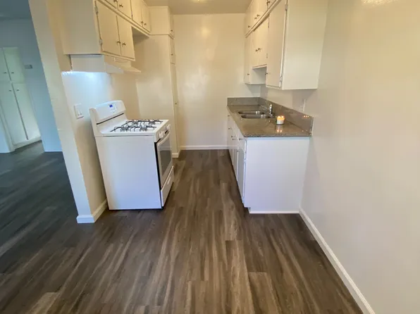 722 S Raitt St APT 8, Santa Ana, CA 92704