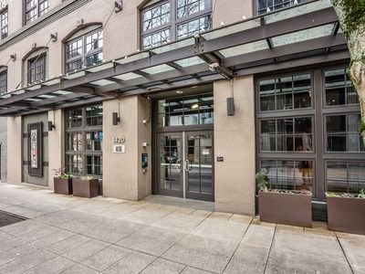 1420 NW Lovejoy St APT 725, Portland, OR, 97209