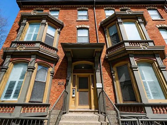 3rd image of 219 Jarvis St #5
