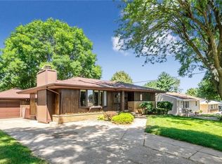 3006 E 26th St, Des Moines, IA 50317
