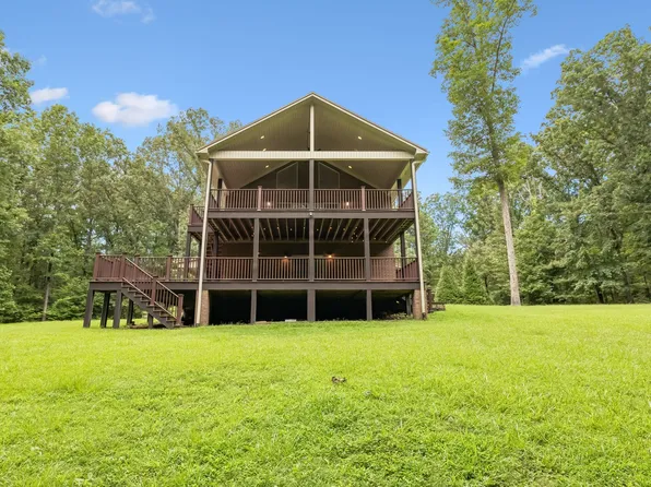 627 Oak Shadow Dr, New Johnsonville, TN 37134