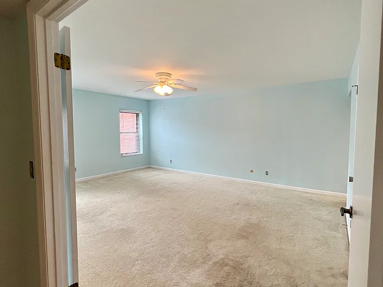 Sarah Ln — Photo 9