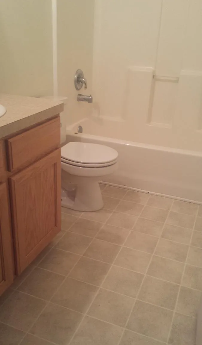 3 bed, 1100 sqft, $1,395 — Photo 2