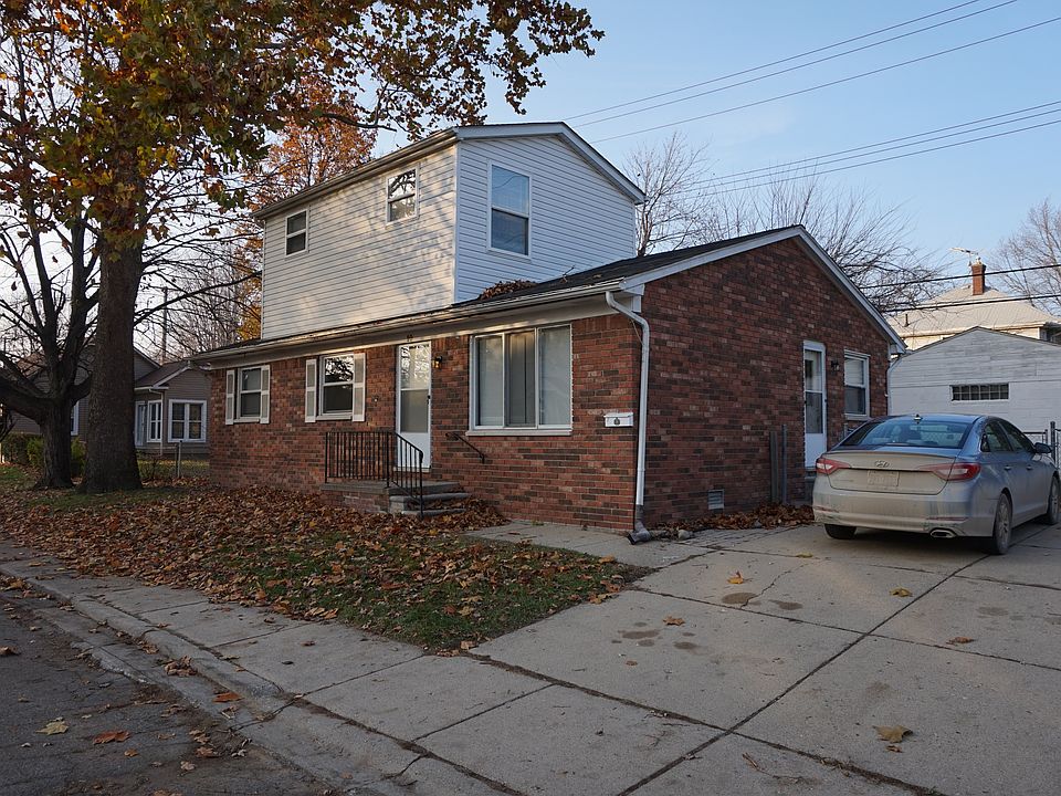 1st image of 10 Hollywood Ct
