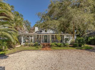 553 Magnolia Ave, Saint Simons Island, GA 31522