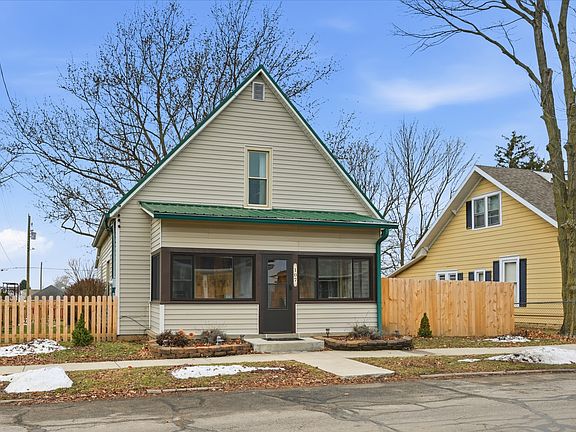 2nd image of 107 S Meridian St