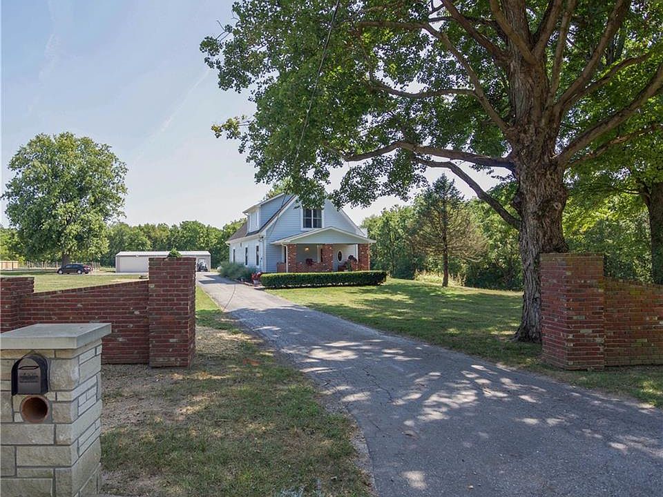 1st image of 3609 S County Road 101 E