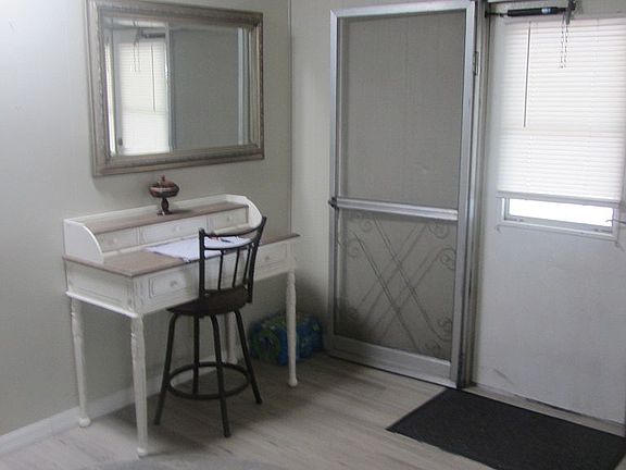 4th image of 142 Seaward Way