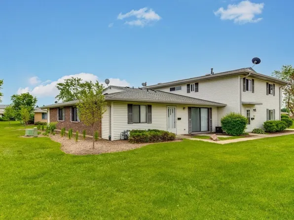 219 Kendrick Ct #219, Schaumburg, IL 60194