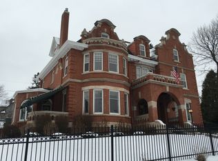 2017 E Superior St, Duluth, MN 55812