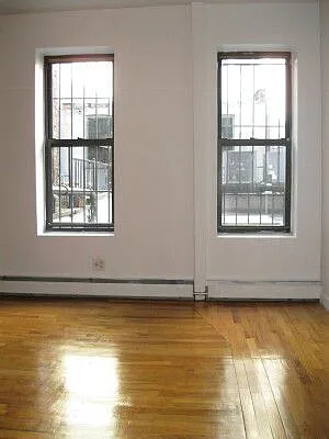 Rented by Tower Brokerage | media 32