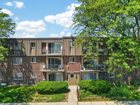 571 Fairway View Dr APT 3K, Wheeling, IL 60090