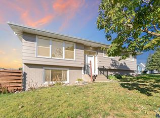 2701 S Garfield Ave, Sioux Falls, SD 57105