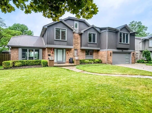 44 Royal Henley Blvd, Saint Catharines, ON L2N 4S1