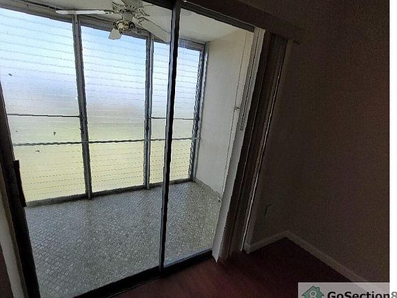 3rd image of 165 NE 203rd Ter APT 33