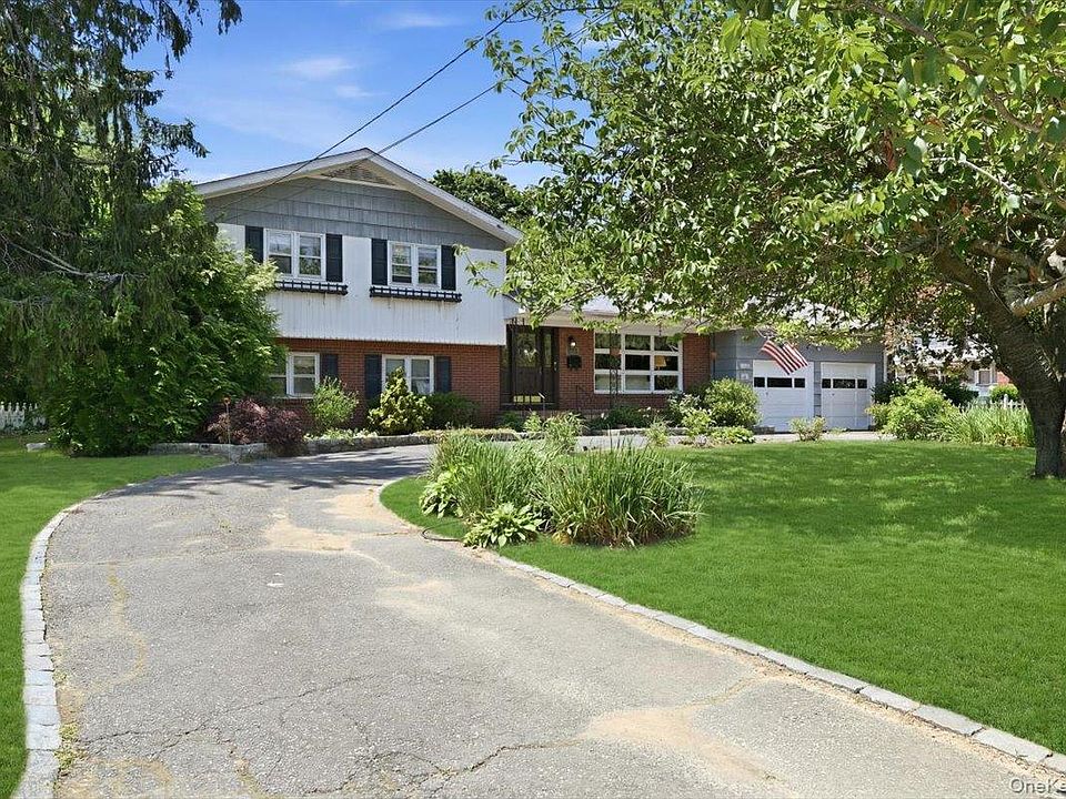 1st image of 40 Bayview Avenue