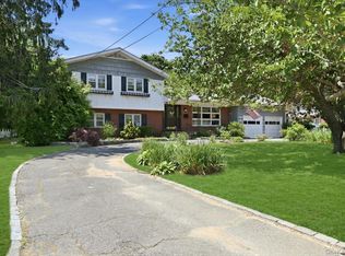 40 Bayview Avenue, Amityville, NY 11701