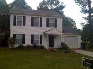 219 East St, Smithfield, VA 23430