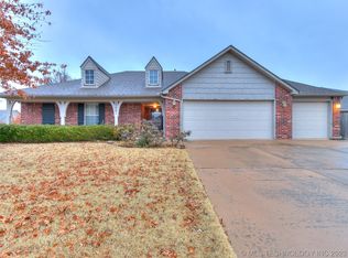 15001 E 87th Pl N, Owasso, OK 74055