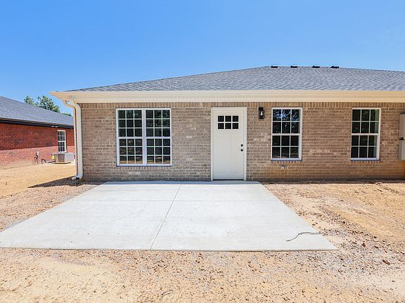 4th image of 155 Blanton Ct