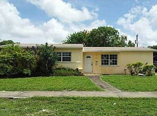 1322 NW 188th Ter, Miami Gardens, FL 33169